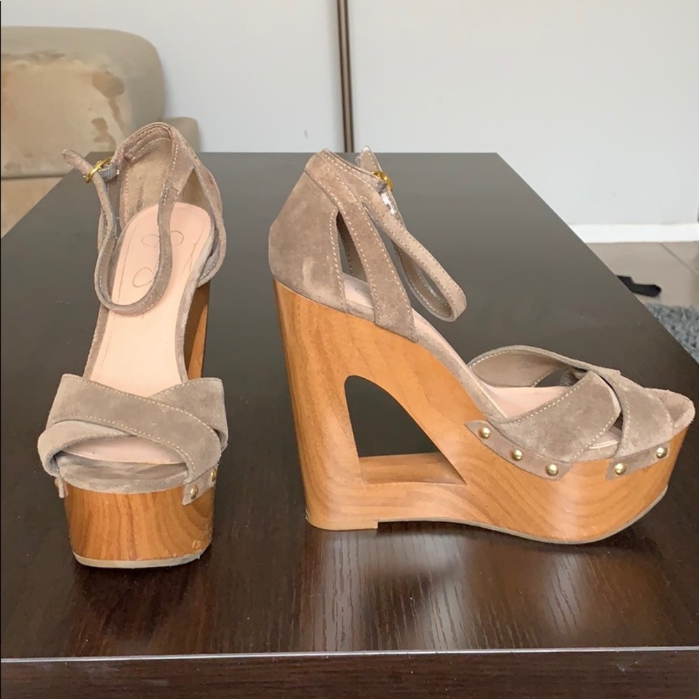 Jessica Simpson Wedges